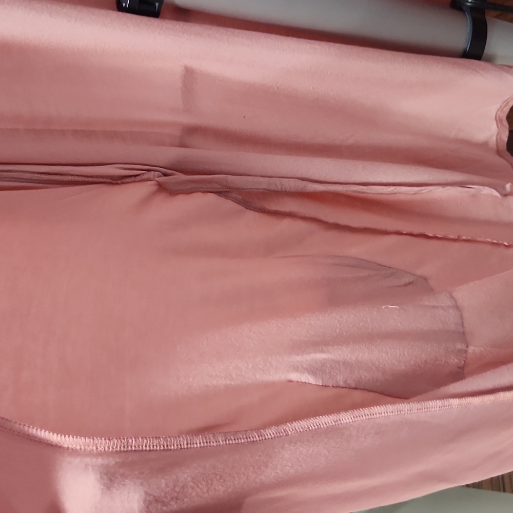 Rosette Robe - Picture 3 of 4
